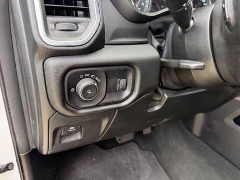 Used 2024 RAM 1500 Laramie AWD/4WD image 10