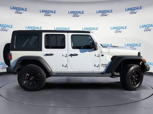 Used 2019 Jeep Wrangler Unlimited Sport S AWD/4WD image 3