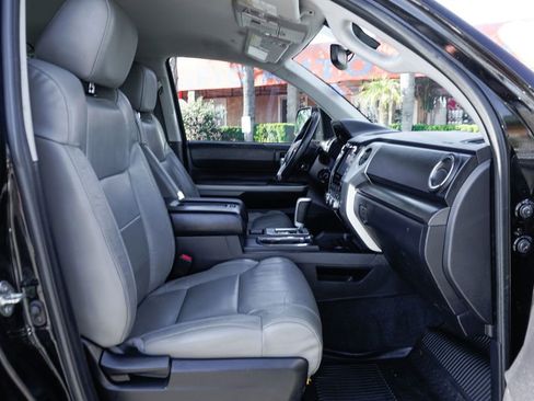 Used 2020 Toyota Tundra SR5 w/ SR5 Leather Package AWD/4WD image 36