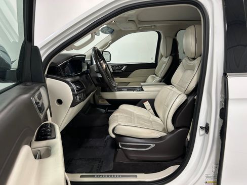 Used 2020 Lincoln Navigator Black Label AWD/4WD image 4