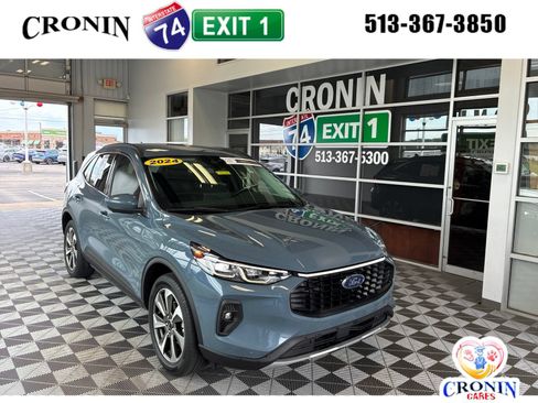 Used 2024 Ford Escape Platinum AWD/4WD image 1