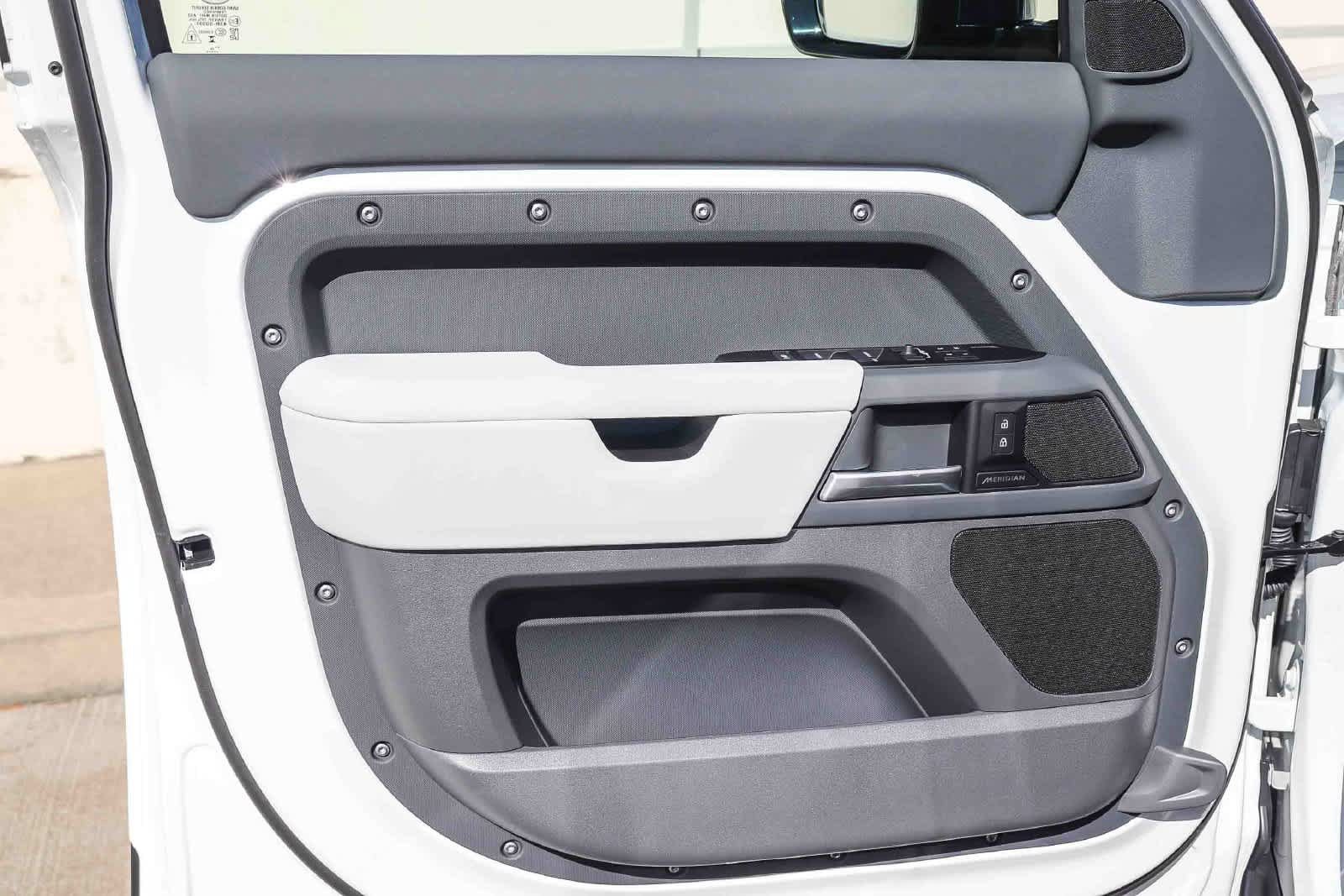 New 2026 Land Rover Defender 110 S AWD/4WD image 20