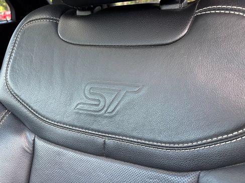 Used 2021 Ford Explorer ST w/ Equipment Group 401A AWD/4WD image 6