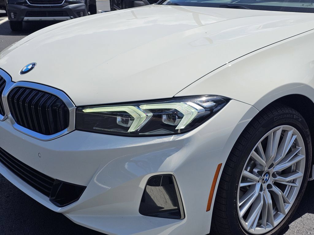 Used 2024 BMW 330i xDrive Sedan w/ Convenience Package AWD/4WD image 6