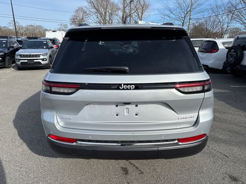 New 2025 Jeep Grand Cherokee Laredo X w/ Trailer Tow Package image 5