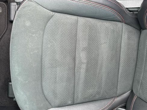 Used 2019 Ford Explorer XLT w/ Equipment Group 202A FWD image 9