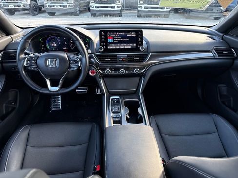Used 2022 Honda Accord Sport image 5
