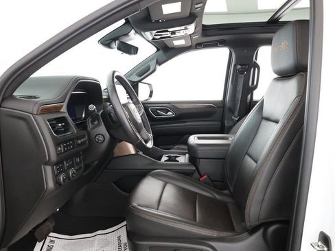 Used 2023 Chevrolet Tahoe High Country image 11