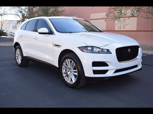 Used 2019 Jaguar F-PACE Prestige AWD/4WD image 2