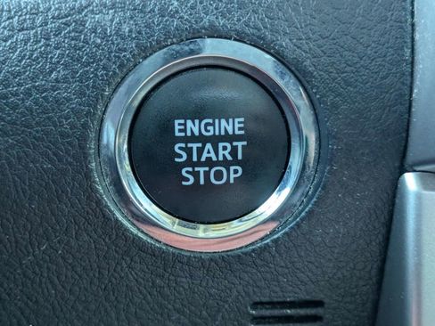 Used 2020 Toyota 4Runner SR5 Premium w/ Moonroof Package AWD/4WD image 37