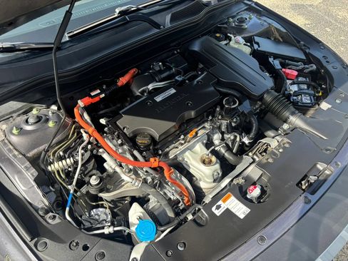 Used 2018 Honda Accord Hybrid image 61