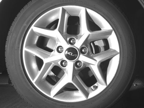 Used 2025 Kia Soul LX w/ LX Technology Package image 13