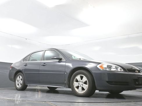 Used 2009 Chevrolet Impala LS FWD image 22