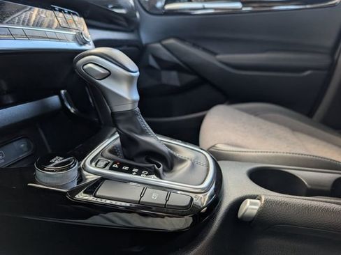 Used 2025 Kia Seltos S image 19