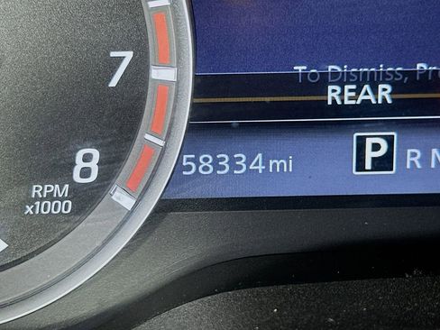 Used 2021 Nissan Titan SV w/ SV Convenience Package image 34