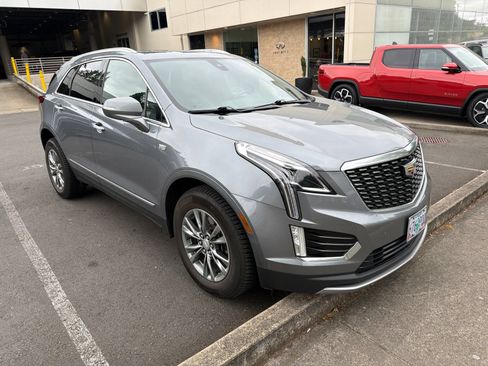 Used 2021 Cadillac XT5 Premium Luxury AWD/4WD image 3