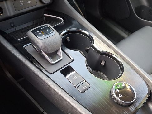 Used 2024 Nissan Rogue SL w/ SL Premium Package image 15