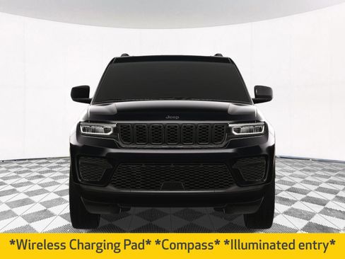 New 2025 Jeep Grand Cherokee Altitude image 14