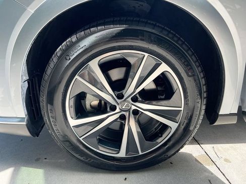Certified 2024 Lexus RX 350 FWD w/ Technology Package image 9