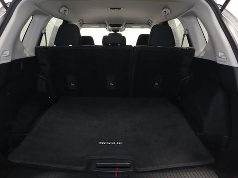 Certified 2023 Nissan Rogue SV AWD/4WD image 16