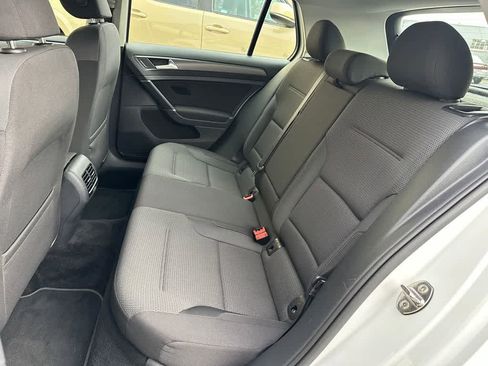 Used 2019 Volkswagen e-Golf SE w/ Driver Assistance Package image 13