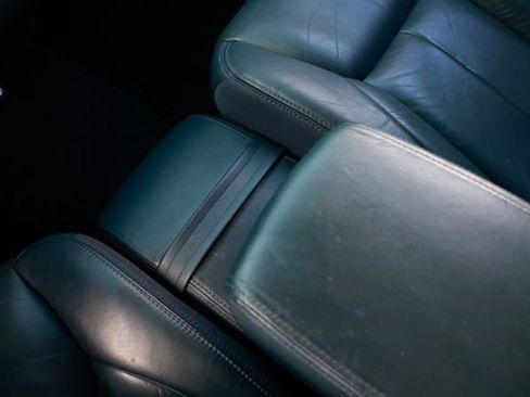 Used 2006 Cadillac DTS Limousine image 42