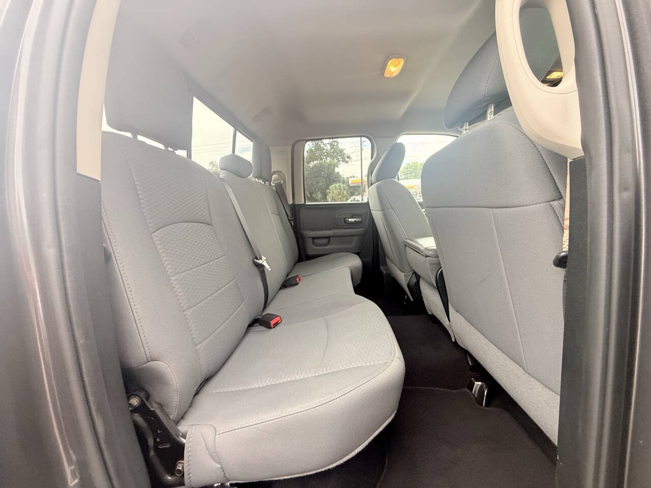 Used 2016 RAM 1500 Classic SLT RWD image 15