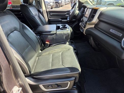 Used 2022 RAM 1500 Laramie RWD image 19