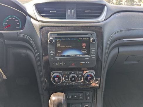 Used 2016 Chevrolet Traverse LT AWD/4WD image 7