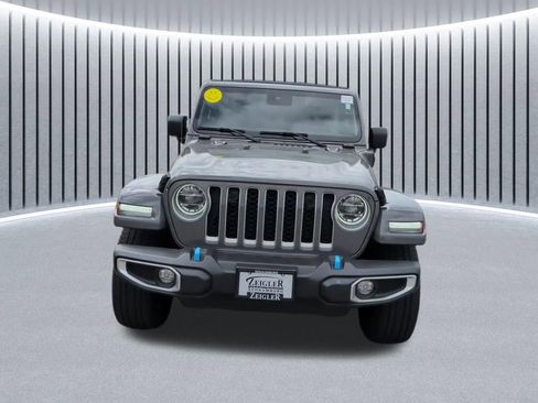 Certified 2022 Jeep Wrangler Unlimited Sahara w/ Cold Weather Group AWD/4WD image 19