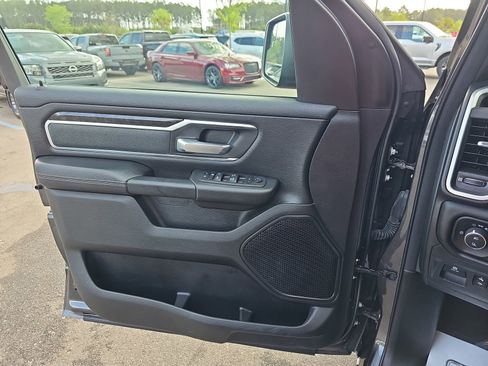 Used 2023 RAM 1500 Big Horn AWD/4WD image 28