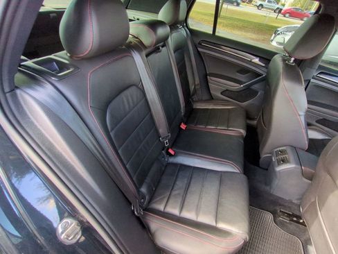 Used 2015 Volkswagen GTI SE image 22