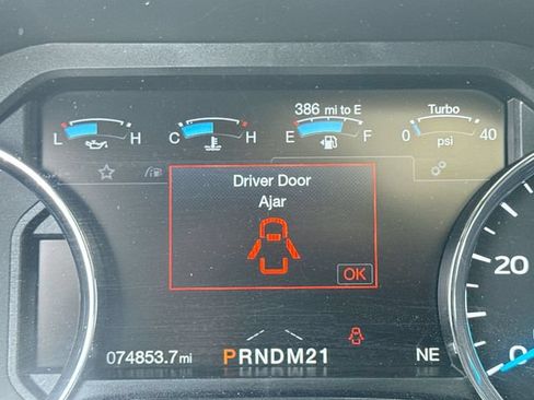 Used 2017 Ford F450 Platinum w/ Platinum Ultimate Package AWD/4WD image 15
