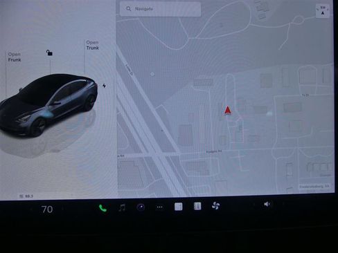 Used 2023 Tesla Model 3 Standard Range RWD image 10