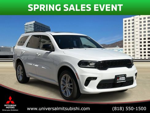 Used 2023 Dodge Durango GT image 1