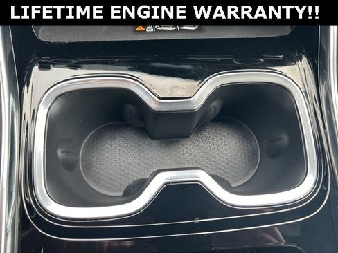 Used 2025 Chevrolet Traverse LT image 27