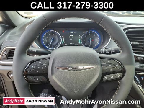 Used 2026 Chrysler Pacifica Limited w/ S Appearance Package FWD image 19
