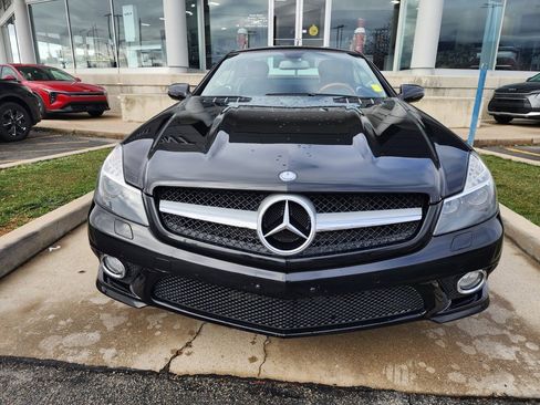 Used 2009 Mercedes-Benz SL 550 image 2