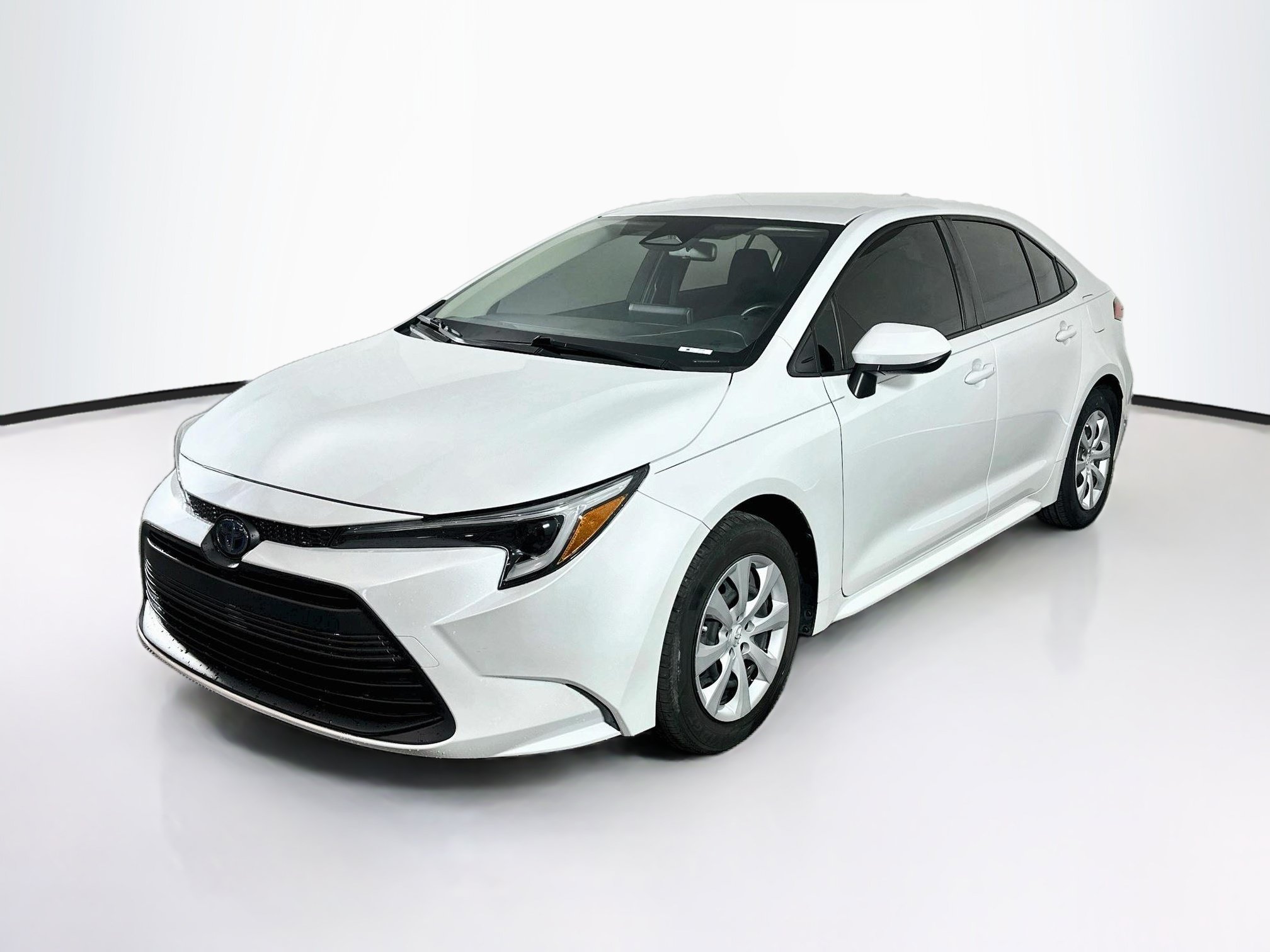 Used 2024 Toyota Corolla LE FWD image 3