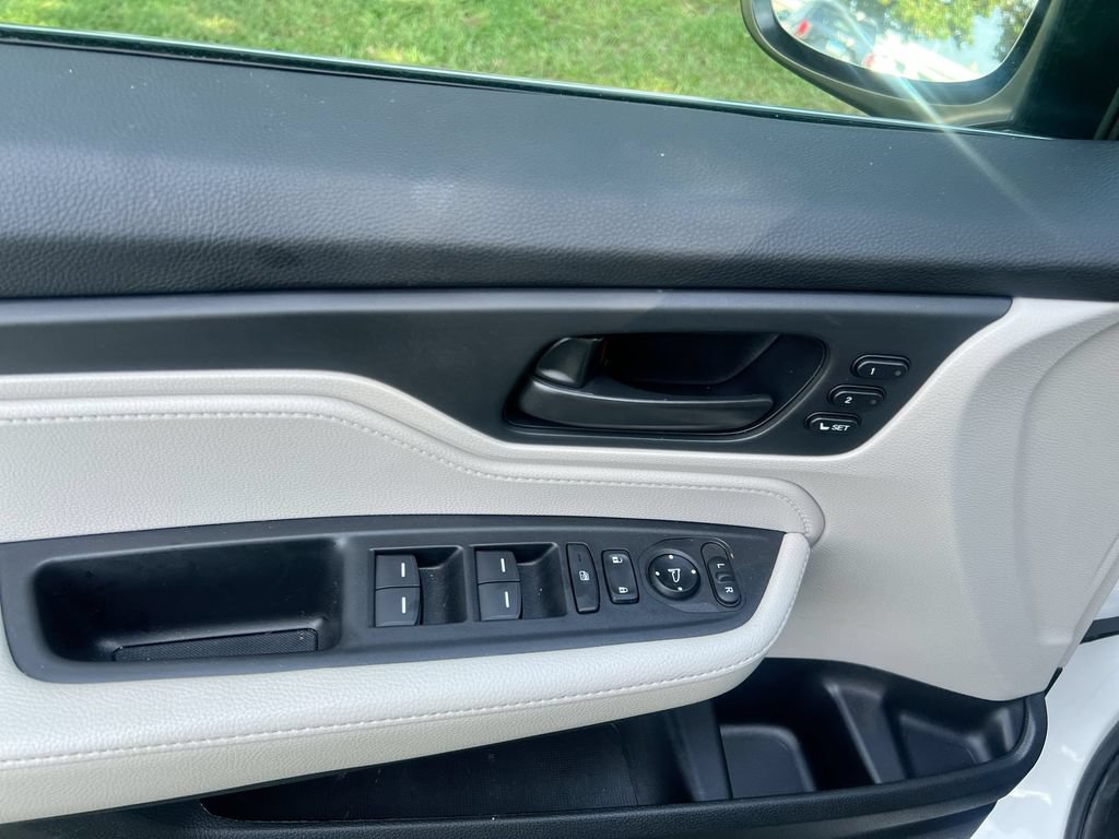 Used 2025 Honda Odyssey EX-L image 14