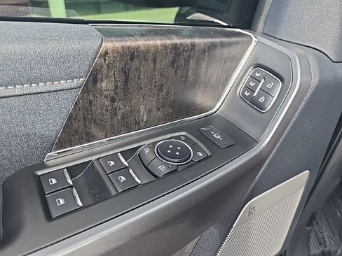 New 2025 Ford F350 Lariat w/ Lariat Ultimate Package image 10