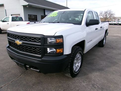 Used 2015 Chevrolet Silverado 1500 W/T image 9