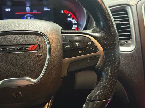 Used 2020 Dodge Durango SXT image 16
