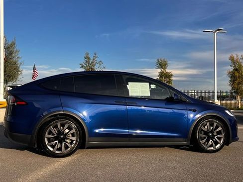 Used 2024 Tesla Model X image 6
