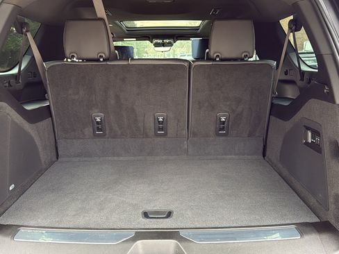 Certified 2025 Cadillac Escalade ESV Sport w/ Touring Package image 33