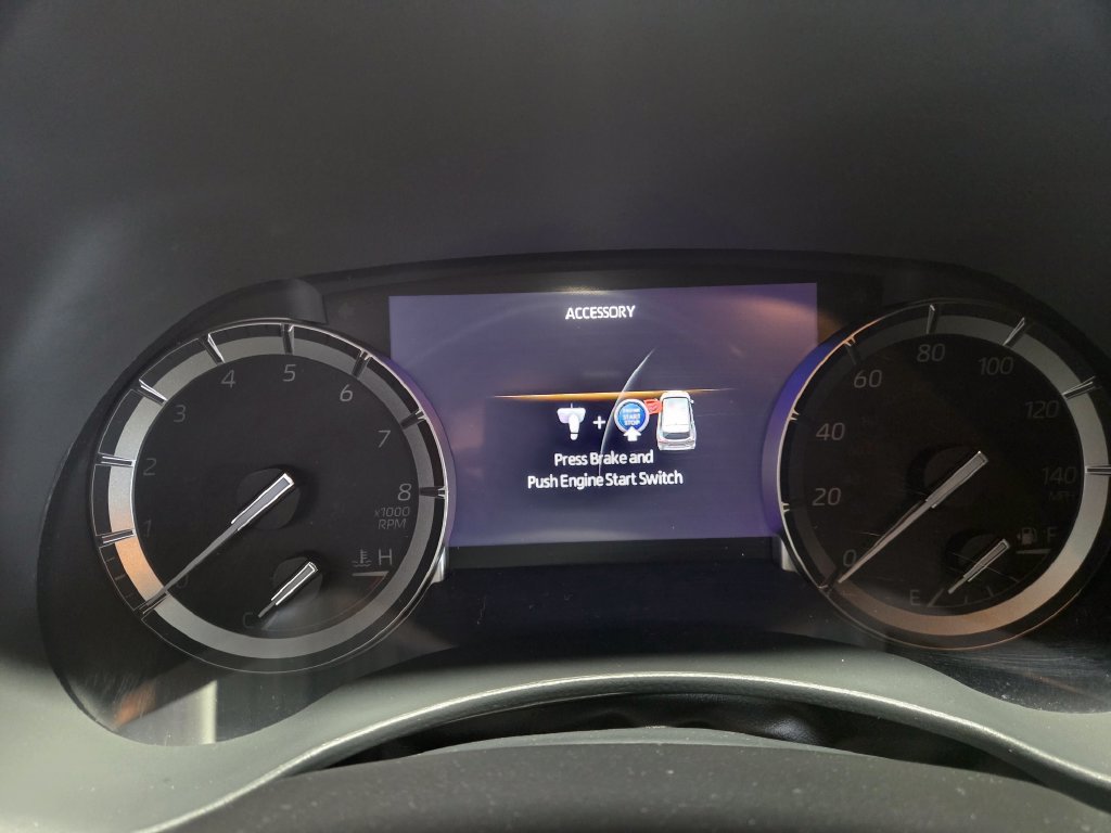Used 2021 Toyota Highlander XLE AWD/4WD image 8