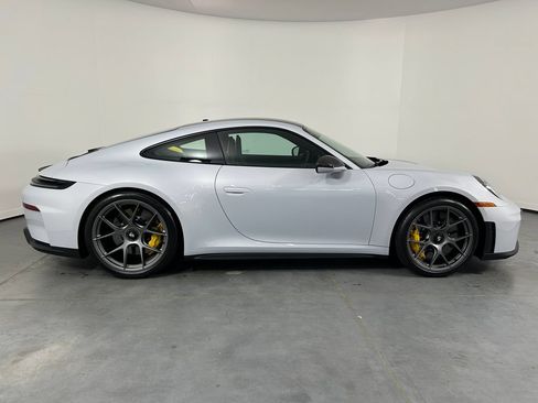Used 2026 Porsche 911 GT3 RWD image 8