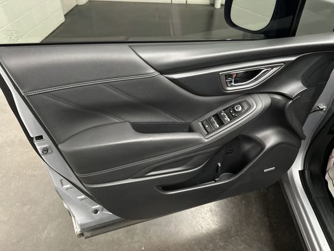 Used 2019 Subaru Forester Limited w/ Popular Package #3 image 19