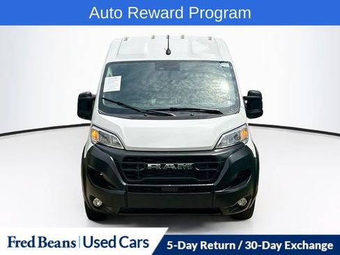 Used 2025 RAM ProMaster 3500 w/ Convenience Group FWD image 2