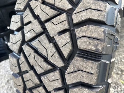 Used 2018 Jeep Wrangler Unlimited Sahara image 28